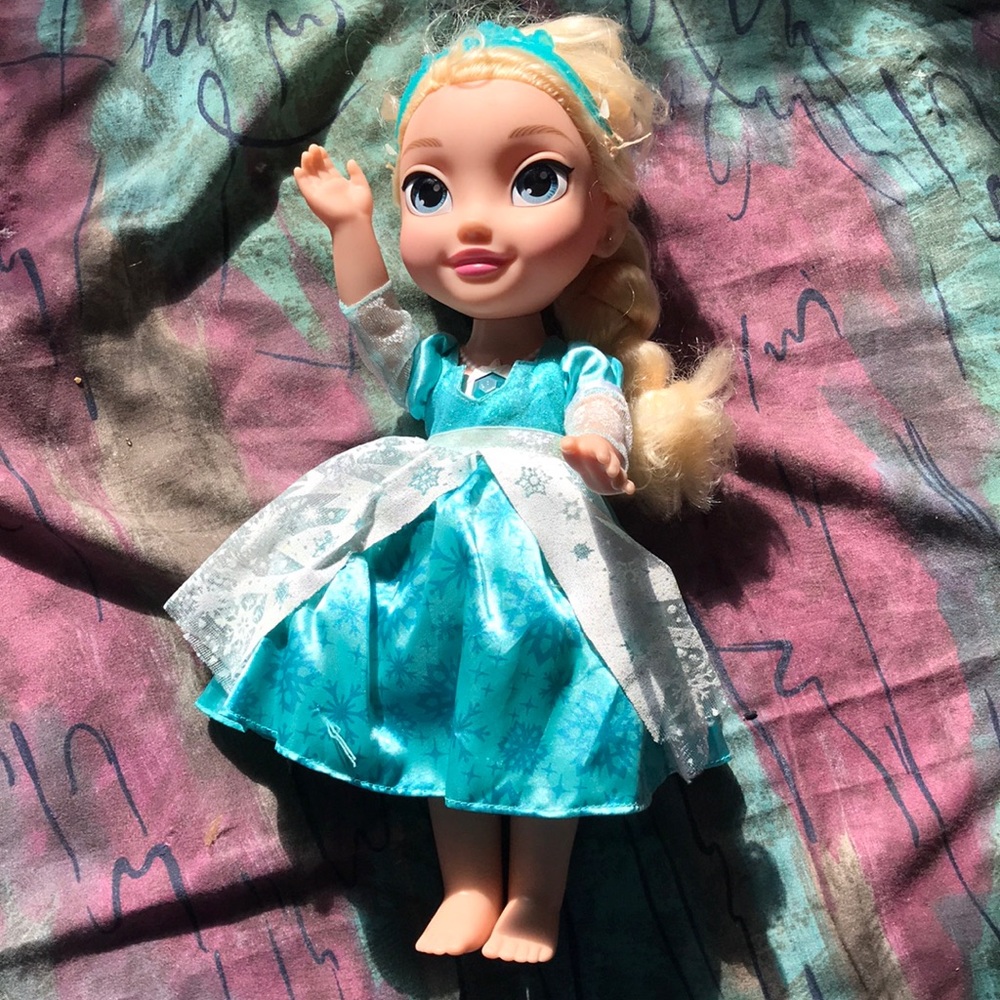 Talking doll , speaks English and Spanish